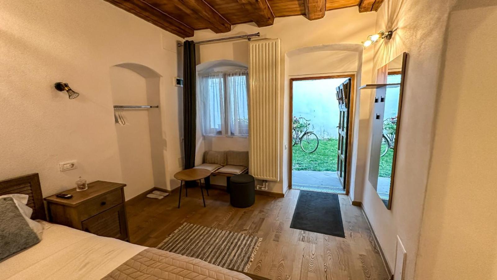 Central Garden Apartments Brasov Luaran gambar