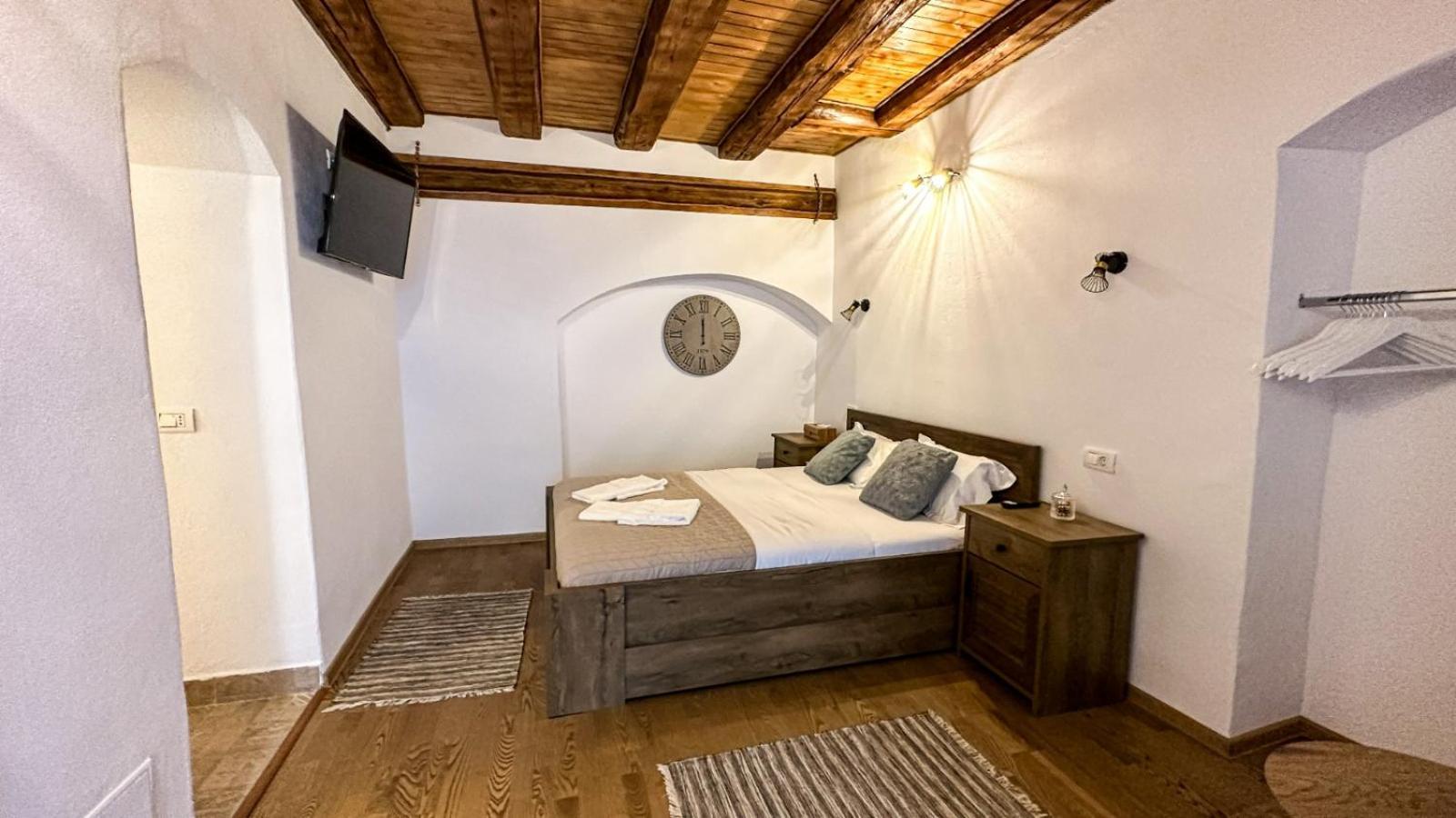 Central Garden Apartments Brasov Luaran gambar